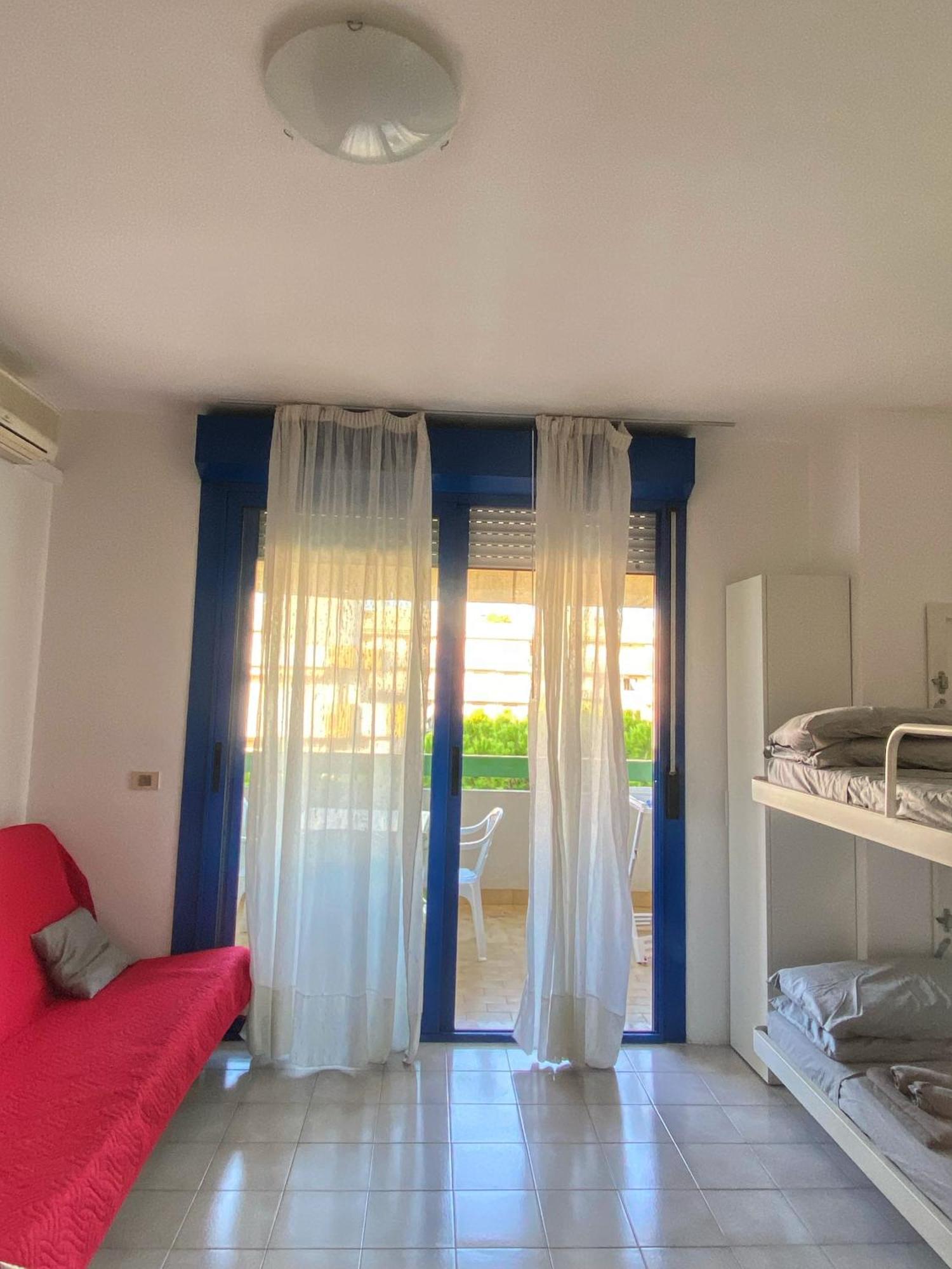 Grazioso Appartamento N 76 A 100Mt Dal Mare Μπιμπιόνε Εξωτερικό φωτογραφία